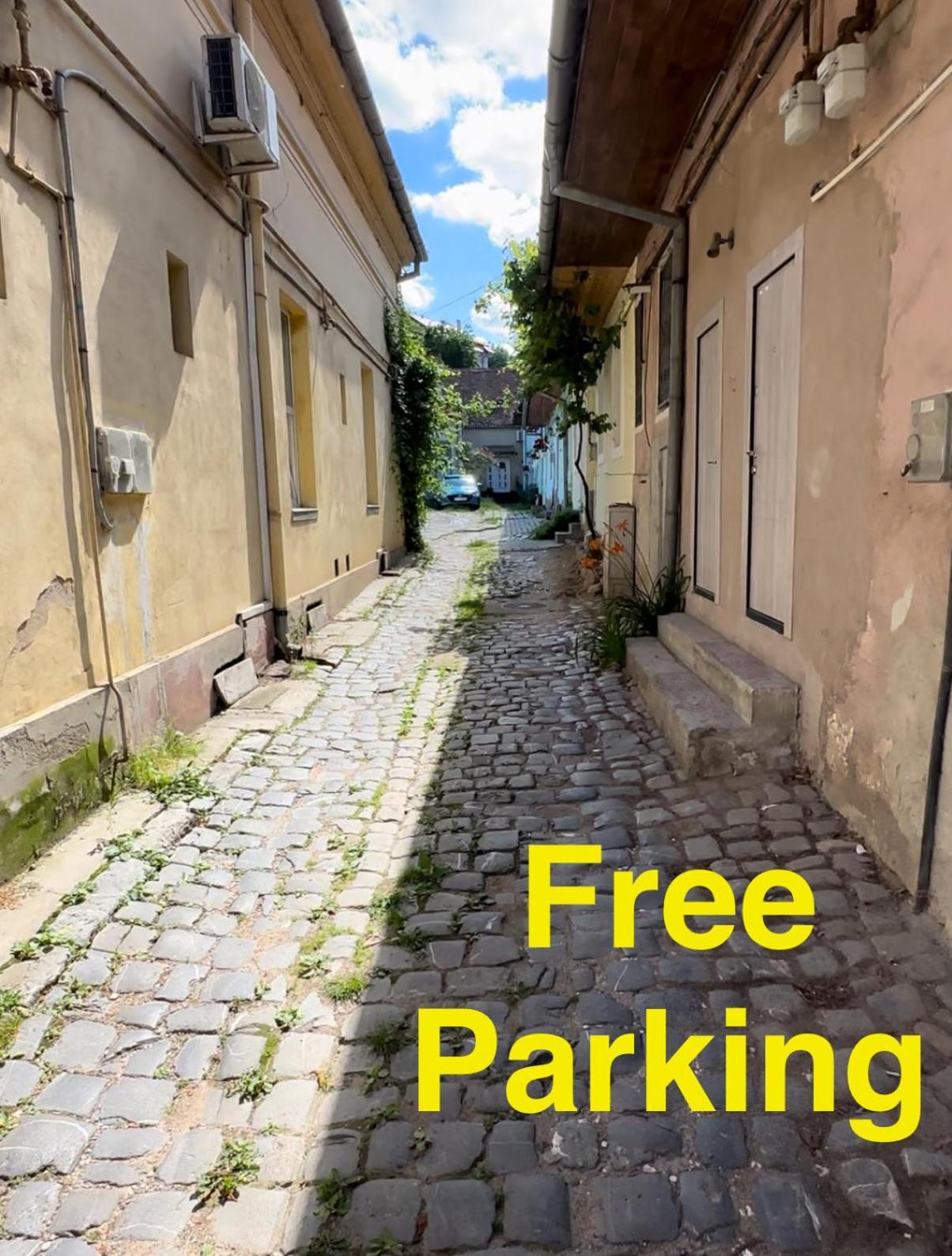 4Friendscentrubrasov Lägenhet Exteriör bild